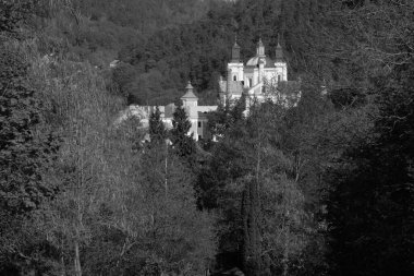 Şekil Değiştirme Katedrali