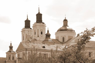 Şekil Değiştirme Katedrali