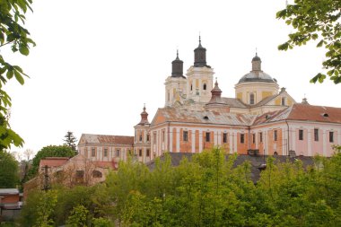 Şekil Değiştirme Katedrali