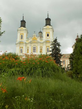 Şekil Değiştirme Katedrali          