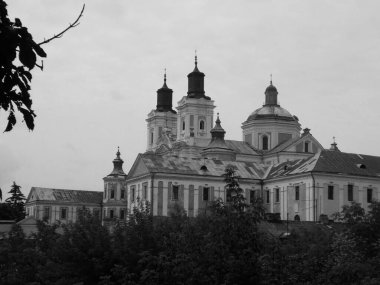 Şekil Değiştirme Katedrali          