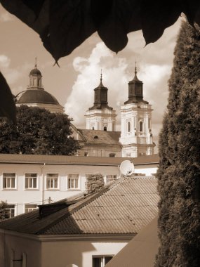 Eski şehrin tarihi kısmı. Dönüşüm Katedrali. Büyük kilise.