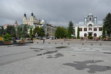 Eski şehrin tarihi kısmı. Dönüşüm Katedrali. Büyük kilise.