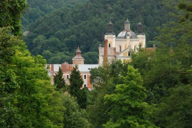 Şekil Değiştirme Katedrali