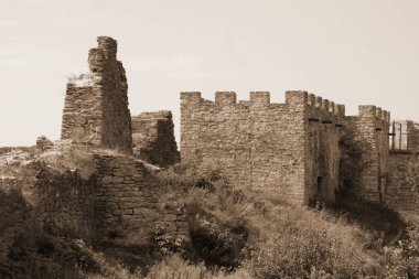 Castle Hill 'in genel manzarası. Bona Dağı.