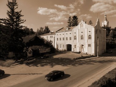 Eski şehrin tarihi kısmı. Epifani Manastırı 'nı inşa eden manastır. Büyük eski ortodoks kilisesi.          