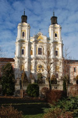 Şekil Değiştirme Katedrali