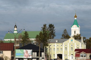 Eski şehrin tarihi kısmı. Epifani Manastırı 'nı inşa eden manastır. Büyük eski ortodoks kilisesi.