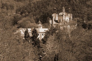 Şekil Değiştirme Katedrali