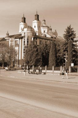 Eski şehrin tarihi kısmı. Dönüşüm Katedrali. Büyük kilise.