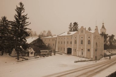 Eski şehrin tarihi kısmı. Epifani Manastırı 'nı inşa eden manastır. Büyük eski ortodoks kilisesi.
