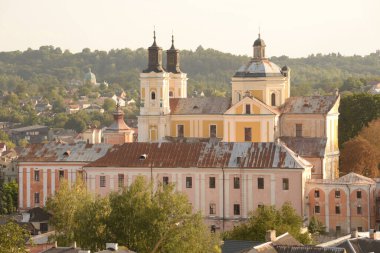 Şekil Değiştirme Katedrali