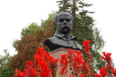Taras Shevchenko Anıtı