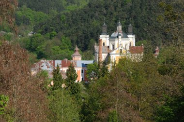 Şekil Değiştirme Katedrali