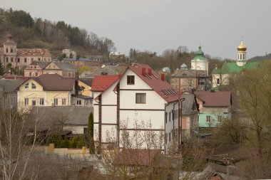 Eski şehrin tarihi kısmı. St. Nicholas Katedrali (Fransisken Manastırı). Eski büyük kilise.
