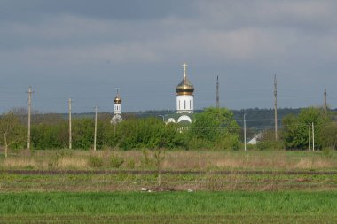 Cadde 'nin dışındaki kilise. Vaftizci Yahya Kilisesi