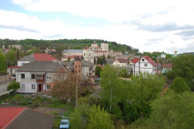 Eski şehrin tarihi kısmı. Eski kasaba, merkez cadde. Dönüşüm Katedrali. St. Stanislaus Katolik Kilisesi. Nicholas Katedrali (Fransisken Manastırı). Eski büyük kilise.