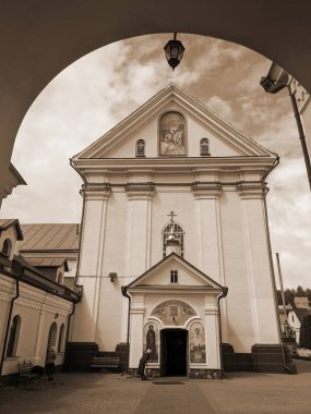  Manastır Epifani Manastırı. Harika bir kilise.