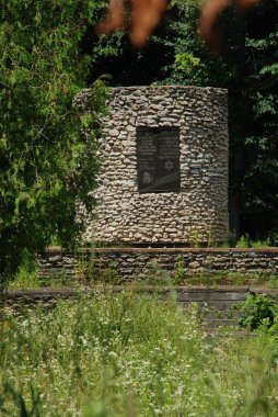 İkinci Dünya Savaşı 'nda ölenlerin anısına.