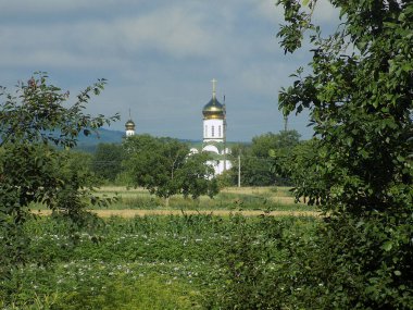  Cadde 'nin dışındaki kilise. Vaftizci Yahya Kilisesi        