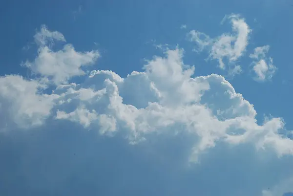 stock image White clouds in the blue sky