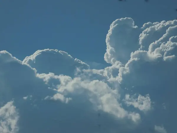 stock image White clouds in the blue sky