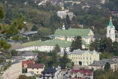 Eski şehrin tarihi kısmı. Epifani Manastırı 'nı inşa eden manastır. Büyük eski ortodoks kilisesi.