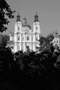 Şekil Değiştirme Katedrali