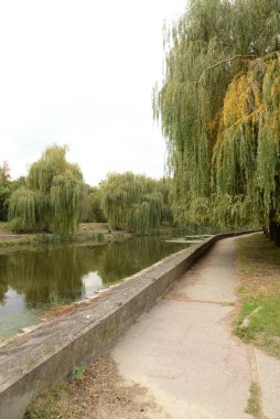 Ikva Nehri, Styr 'ın (Dinyeper Havzası) sağ koludur.)