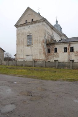 St. Nicholasdaki manastır. Büyük eski ortodoks kilisesi..