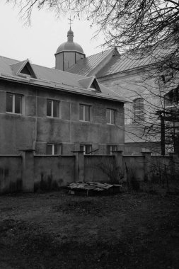 Eski şehrin tarihi kısmı. St. Nichola manastırı. Büyük eski ortodoks kilisesi.