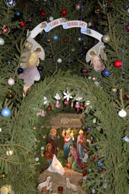 Manastırda Noel doğumu sahnesi