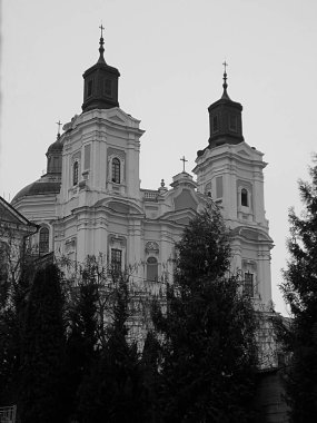 Şekil Değiştirme Katedrali          