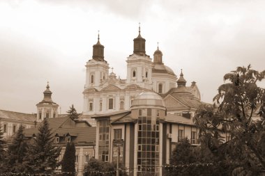 Şekil Değiştirme Katedrali. Eski şehrin tarihi kısmı.