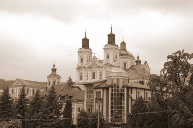 Şekil Değiştirme Katedrali. Eski şehrin tarihi kısmı.