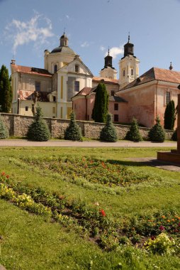 Eski şehrin tarihi kısmı. Dönüşüm Katedrali..