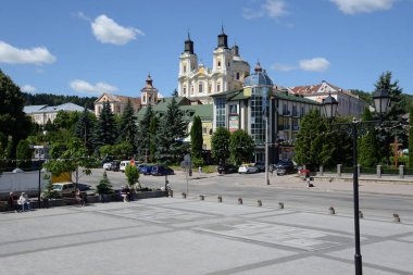 Eski şehrin tarihi kısmı. Dönüşüm Katedrali..