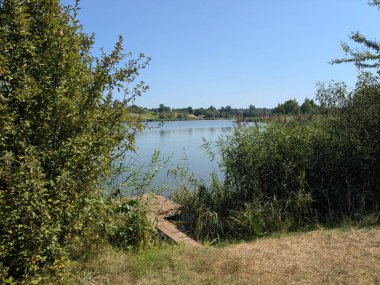 Ikva Nehri, Styr 'ın (Dinyeper Havzası) sağ koludur.) 