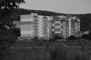 Taşra şehrinin kenar mahalleleri.