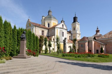 Şekil Değiştirme Katedrali.