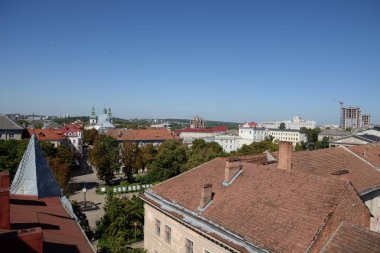 Eski kasabada Noel ağacı. Noel ağacı, eski kasaba.