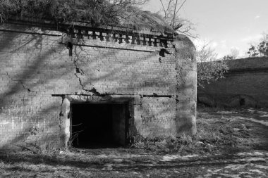 Fort in the village of Cockroaches 