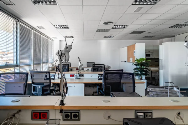 Lugares Vacíos Para Los Trabajadores Coworking Contemporáneo Inicie Interior Oficina —  Fotos de Stock