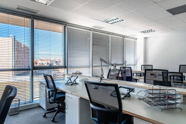 Lugares Vacíos Para Los Trabajadores Coworking Contemporáneo Inicie Interior Oficina —  Fotos de Stock