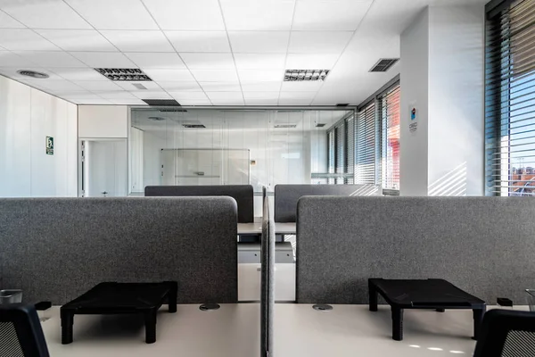 Lugares Vacíos Para Los Trabajadores Coworking Contemporáneo Inicie Interior Oficina — Foto de Stock