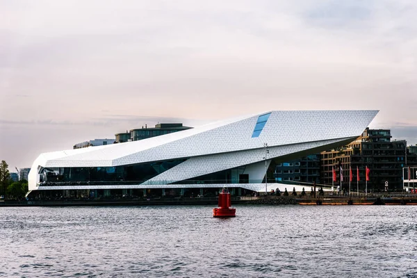 Амстердам Нидерланды Мая 2022 Года Живописный Вид Закат Берега Водного — стоковое фото