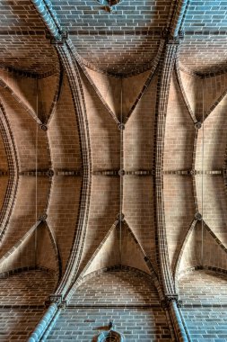 Evora, Portekiz - 30 Haziran 2022: St. Francis Kilisesi, Alentejo, Portekiz