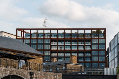 Londra, İngiltere - 25 Ağustos 2023: Kings Cross 'taki Kömür Yard bölgesi