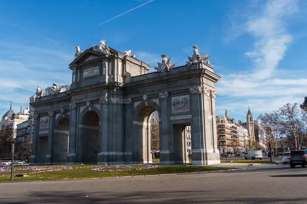 Madri Espanha Janeiro 2024 Puerta Alcala Porta Neoclássica Plaza Independencia — Fotografia de Stock