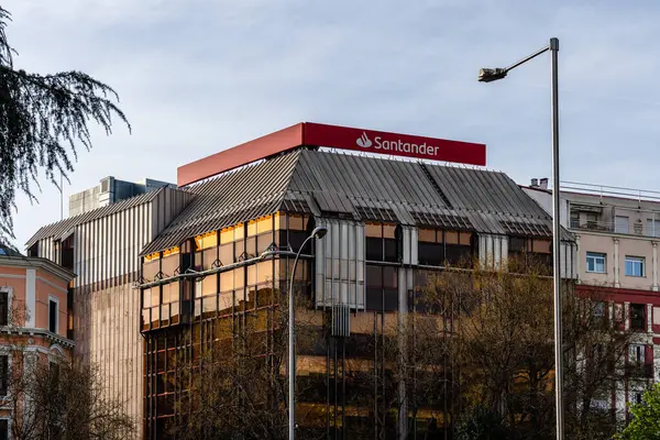 Madrid Spanien März 2024 Gebäude Der Santander Bank Paseo Recoletos Stockfoto